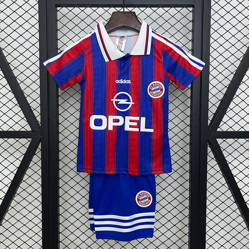 Camiseta y Pantalones Cortos para Niños Retro Bayern de Múnich 95/97