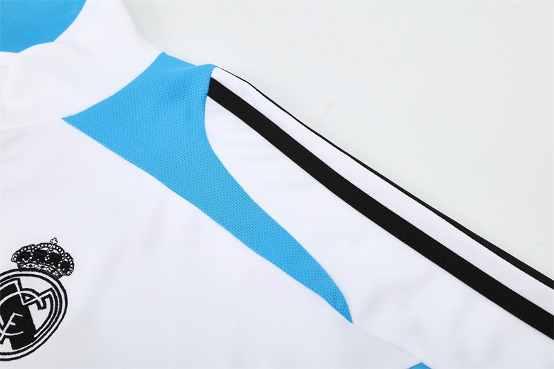 Camiseta de entrenamiento retro de manga larga del Real Madrid 12/13