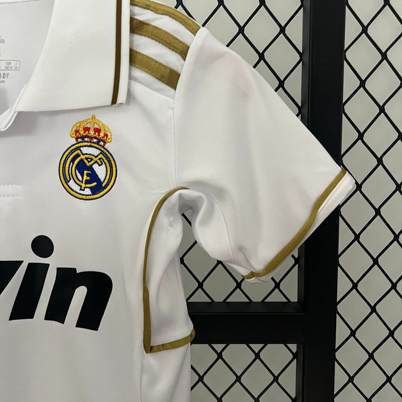 Camiseta y Pantalones Cortos Niños Real Madrid Home Retro 11/12