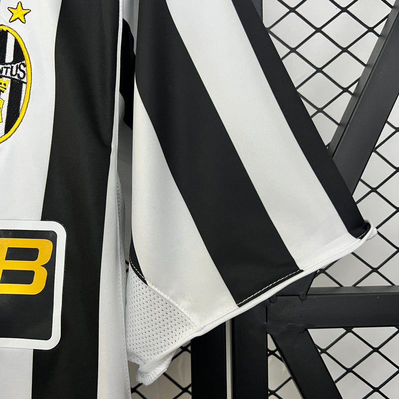 Camiseta Retro Juventus Home 03/04