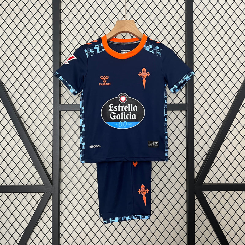 Camisa e Pantalon Corto Niño Celta Away 24/25