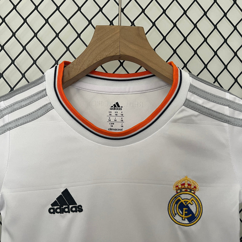 Camiseta y Pantalones Cortos Niños Real Madrid Home Retro 13/14