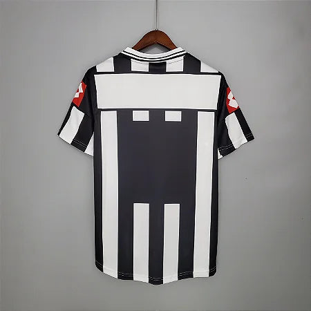 Camiseta Retro Juventus Home 01/02