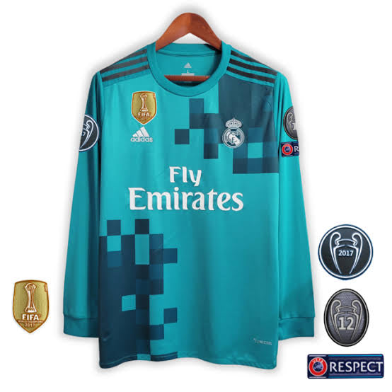 Camiseta Real Madrid Retro Manga Larga 17/18 - Con Patch