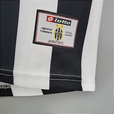 Camiseta Retro Juventus Home 01/02