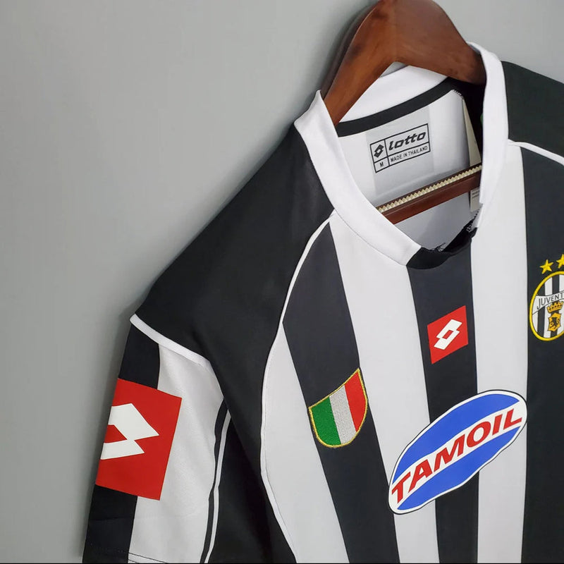 Camiseta Retro Juventus Home 02/03