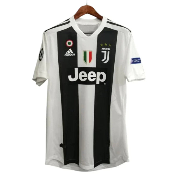 Camiseta Retro Juventus Home 18/19 - Con Patch