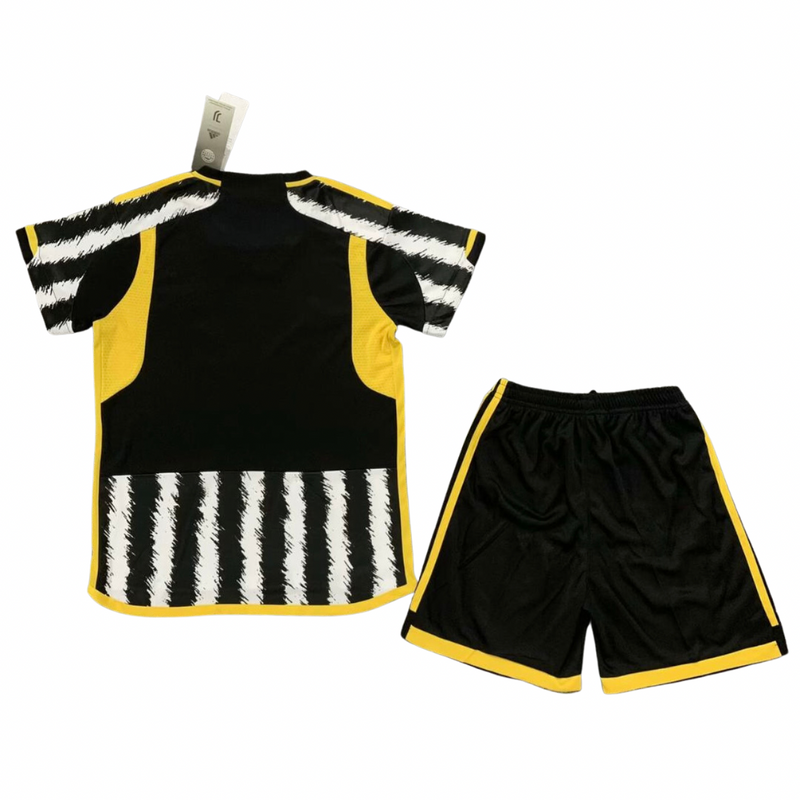 Camisa y Pantalones Cortos para Niños Juventus Home 23/24