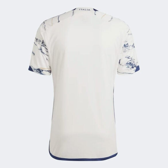 Camiseta Italia Visitante 2023-2024 incl. Conjunto de parches de clasificación para la Eurocopa 2024