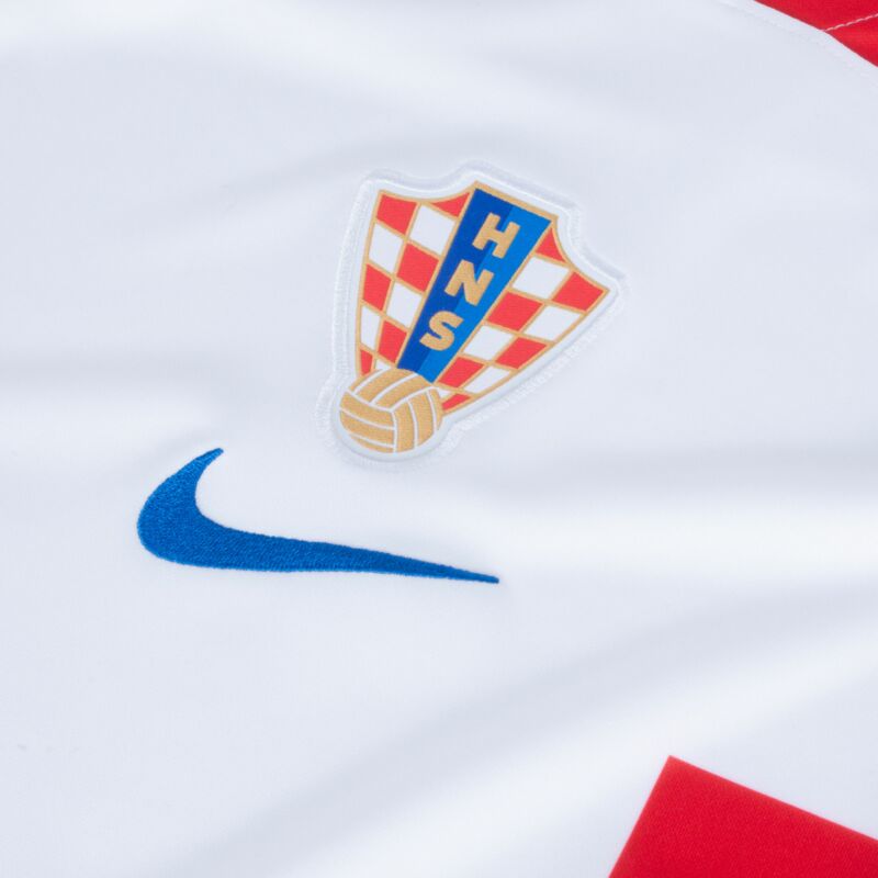 Camiseta Croacia Home 2022-2023 incl. Parche de la Liga de las Naciones y la Fundación